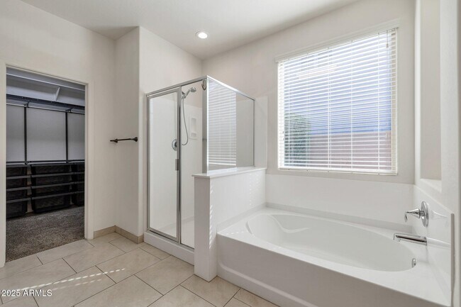 Building Photo - 18467 W Tasha Dr