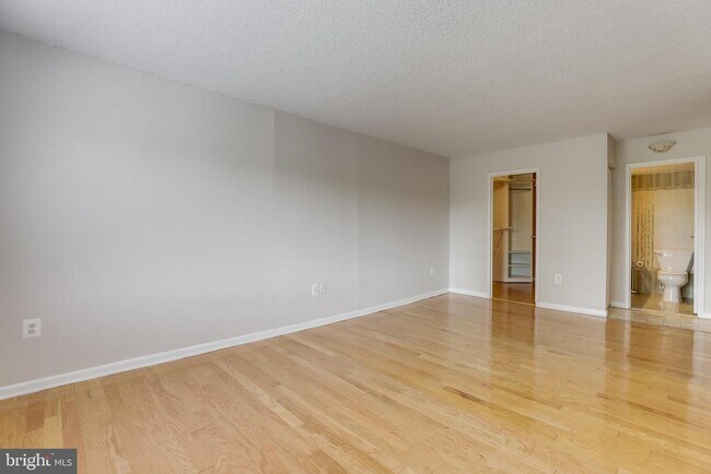 Building Photo - 200 N Pickett St