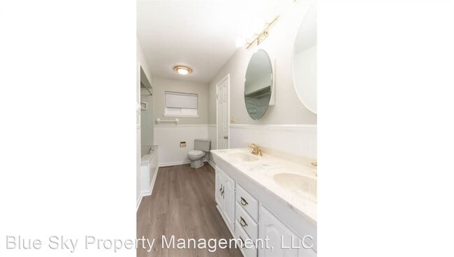 Building Photo - 4 br, 3 bath House - 912 N. Warwick Rd.