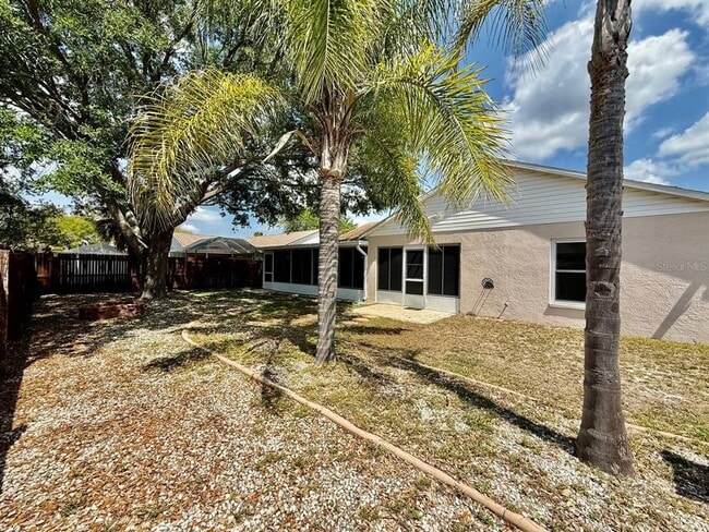 Building Photo - 9815 La Vonda St