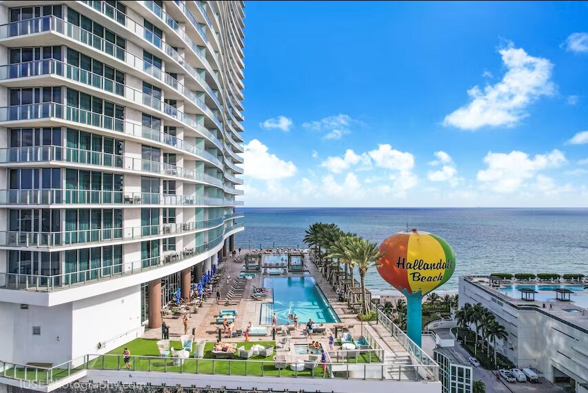 Building Photo - 4111 S Ocean Dr