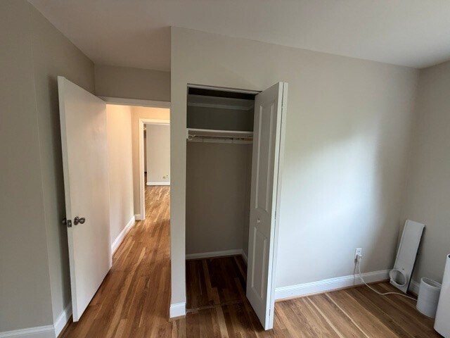 Building Photo - 10513 Weymouth St