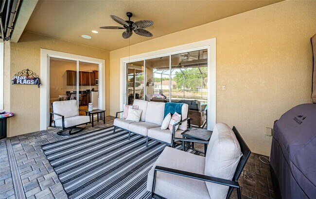 Building Photo - 3033 Stonegate Falls Dr