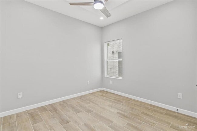 Building Photo - 9 Yosemite Dr