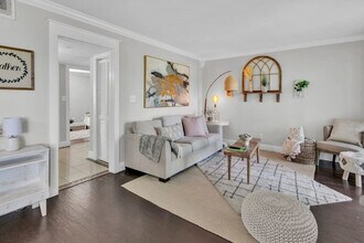 Building Photo - 103 Old Ferry Rd