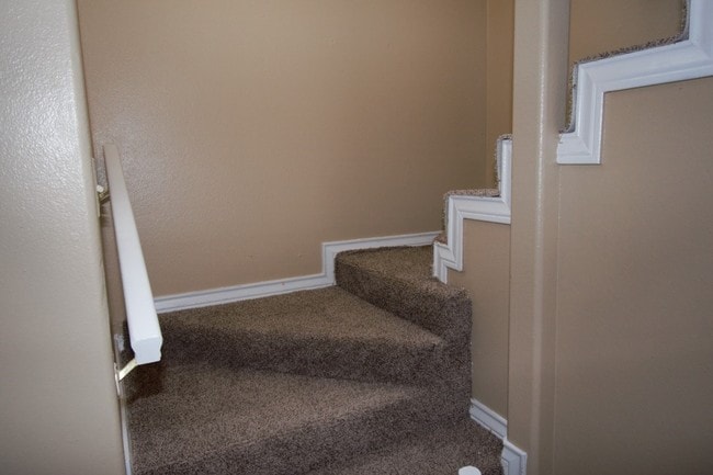 Building Photo - 312 Begona Ct