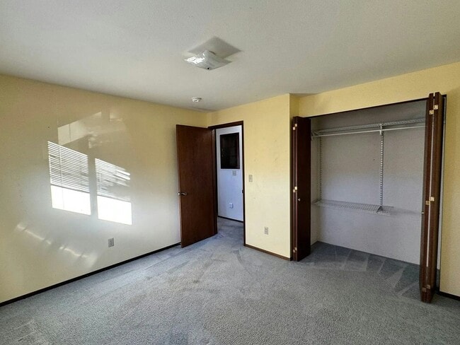 Building Photo - 407 N 58th Ave