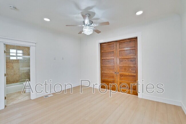 Building Photo - 241 N 12th St