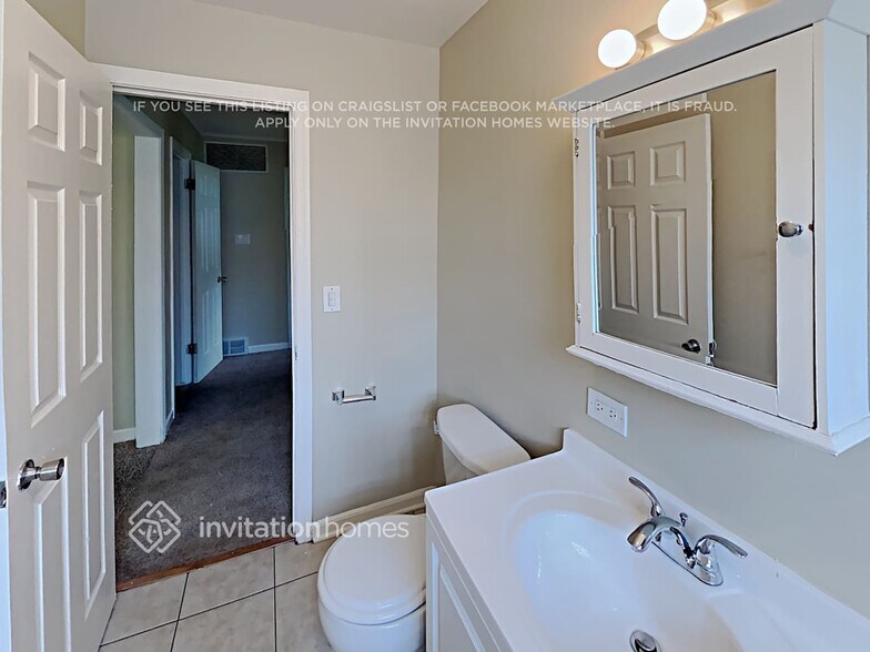 Building Photo - 9243 S 49th Ct