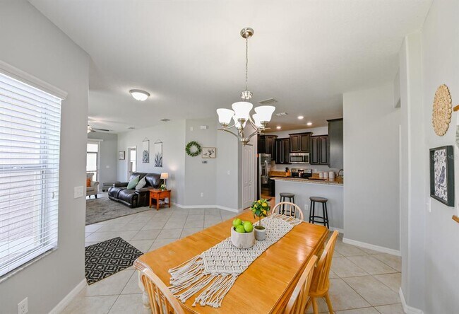 Building Photo - 13529 Crest Lake Dr