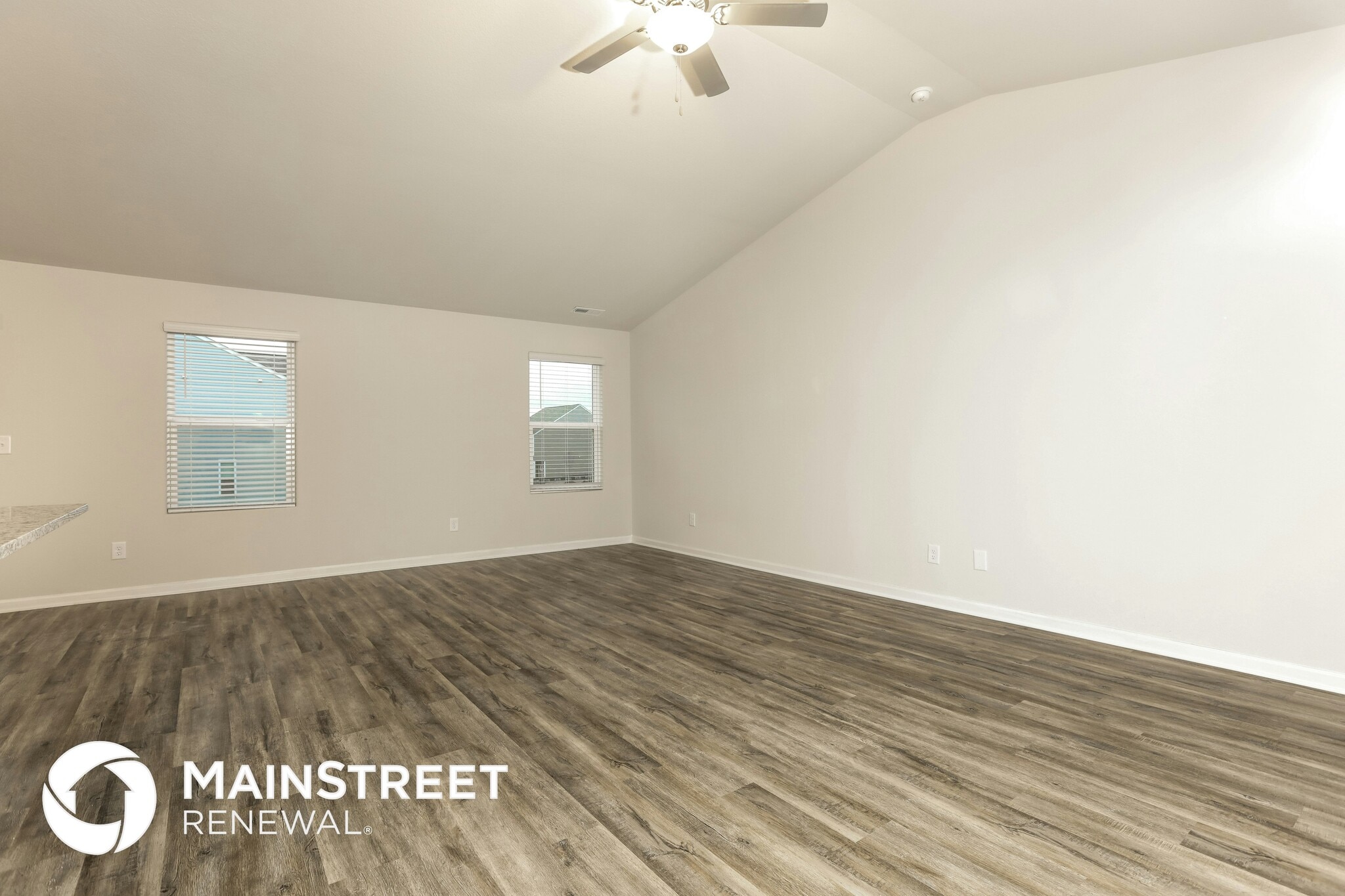 Building Photo - 10 Bounding Ln