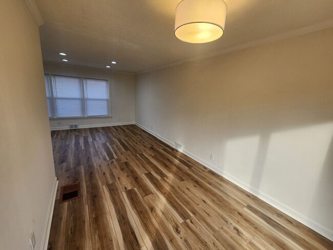 Building Photo - Newly updated 3 bedroom 1.5 bath home for rent with partial finished basement with additional bed...