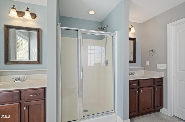 Building Photo - 4525 Cottendale Dr