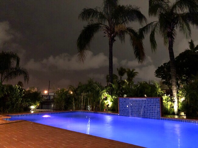 Building Photo - 2164 NE 27th Dr