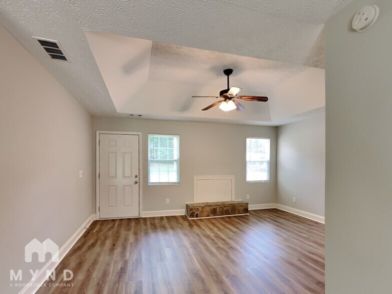 Building Photo - 80 Countryside Ln