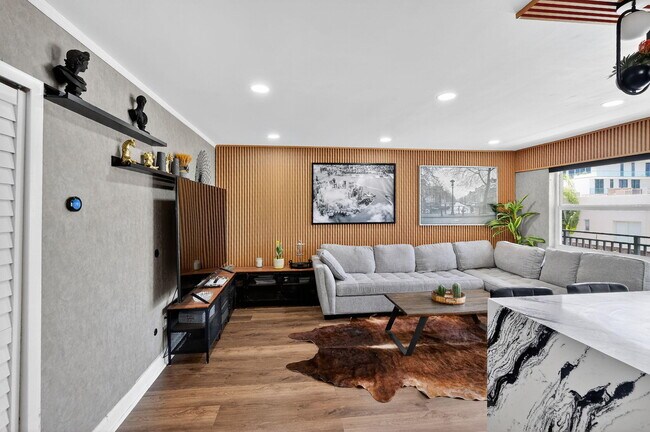 Building Photo - 363 Washington Ave