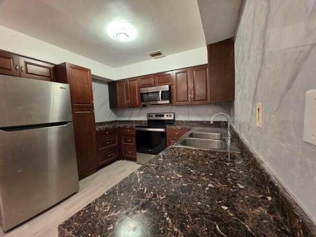 Primary Photo - 2 bedroom in Miami FL 33161