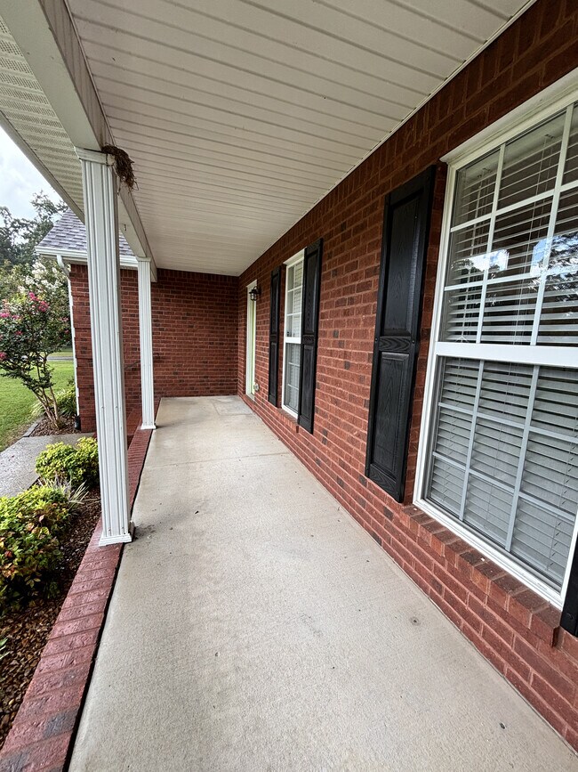 Building Photo - 19 Antietam Dr