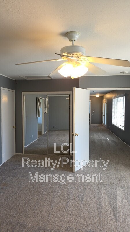 Building Photo - 33361 Gisborne St