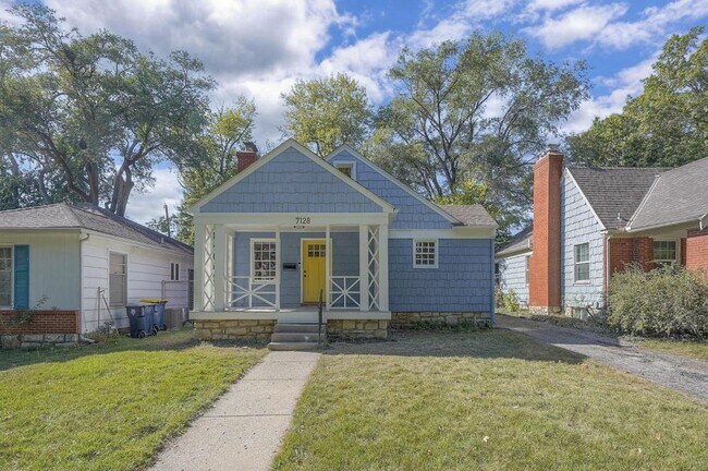 Primary Photo - 7128 Baltimore Ave