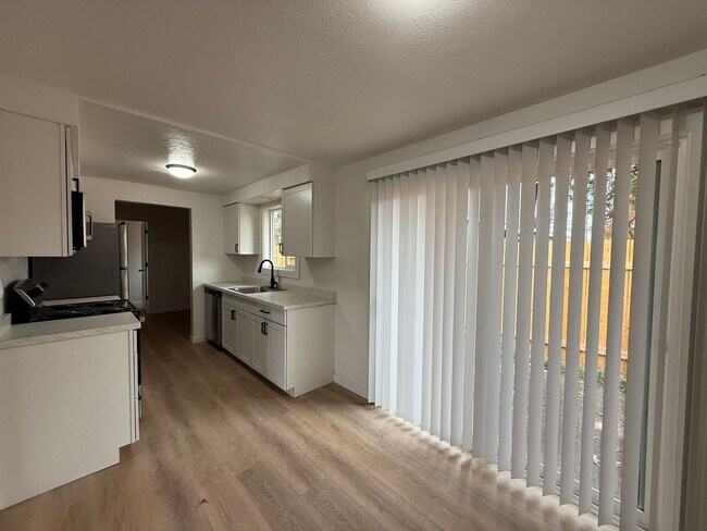 Building Photo - 4012so