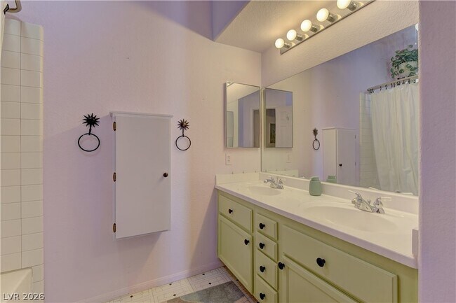 Building Photo - 362 Promontory Dr