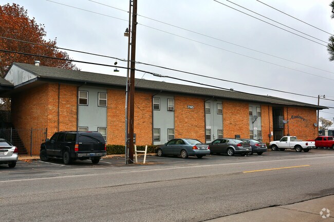 Building Photo - The Meadows Apartments