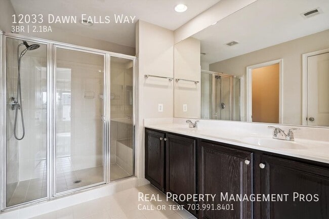 Building Photo - 12033 Dawn Falls Way