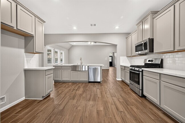 Building Photo - 14122 Sunrise Arbor Ln