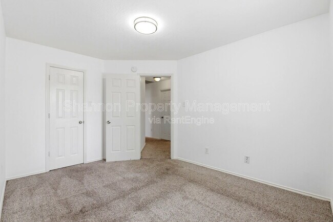 Building Photo - 5342 Gibralter Pl