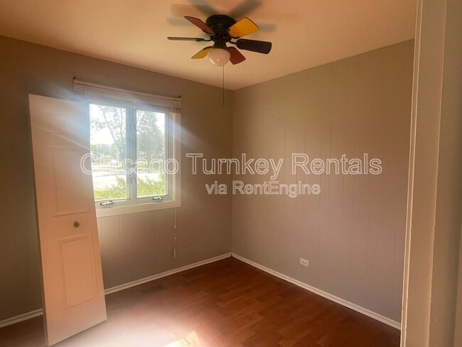 Building Photo - 17306 Apple Tree Dr