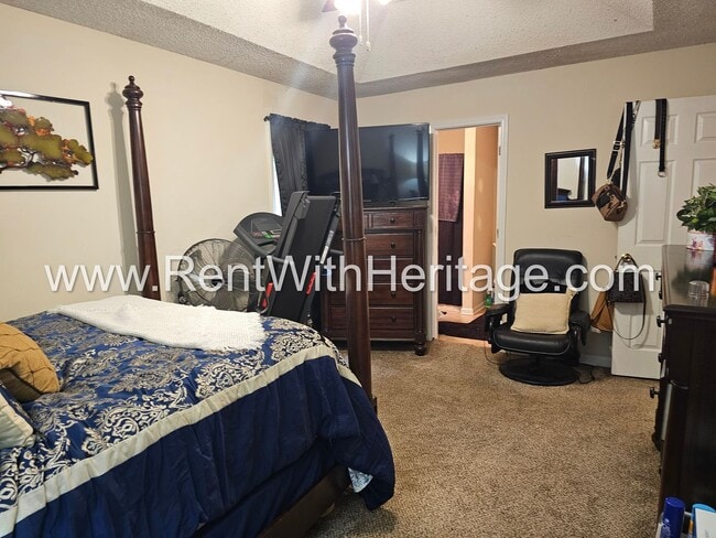 Building Photo - THIS HOME IS GORGEOUS!....ALL THE UPGRADES...