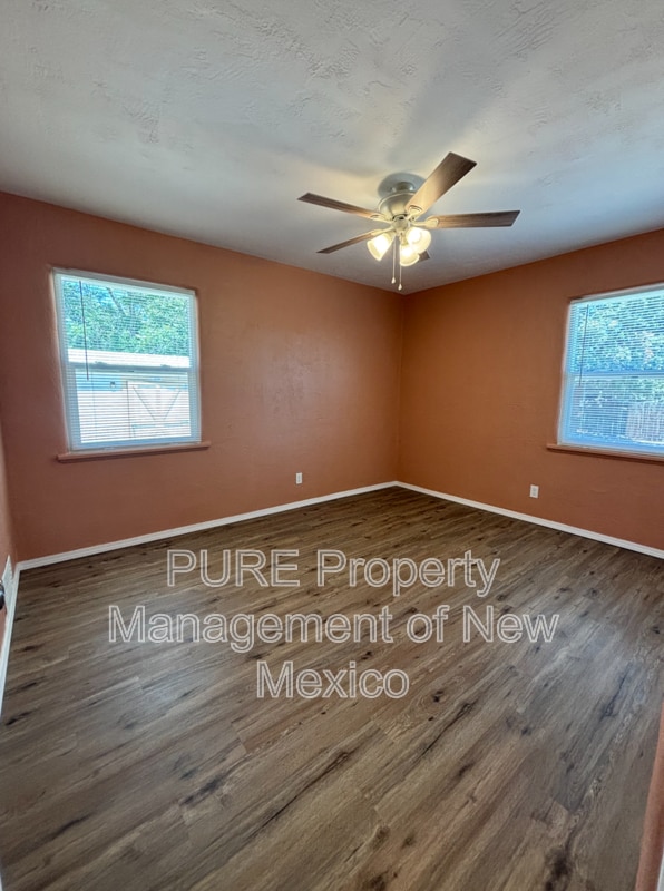Building Photo - 1104 Acoma Pl