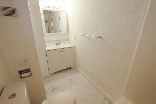 Building Photo - 751 Los Felices Cir W