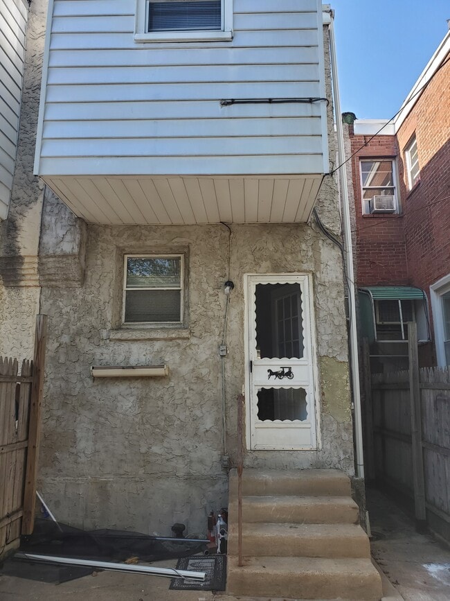 Building Photo - 6336 Wheeler St