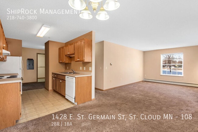 Building Photo - 1428 E St Germain St