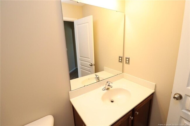 Building Photo - 711 Keystone Park Dr