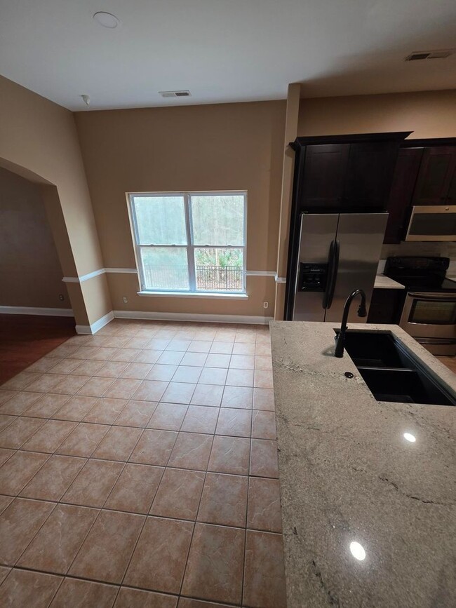 Building Photo - 9 Haven Point