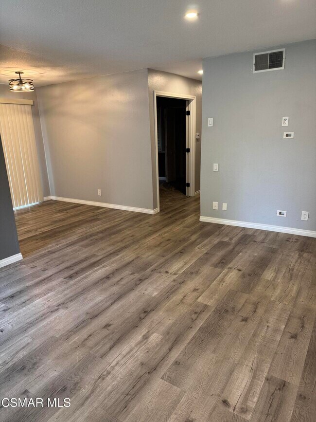 Building Photo - 1652 Orinda Ct
