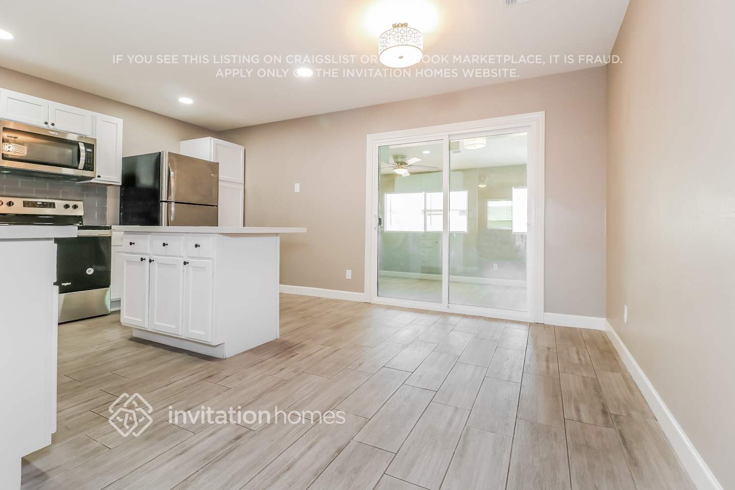 Building Photo - 4214 W Las Palmaritas Dr