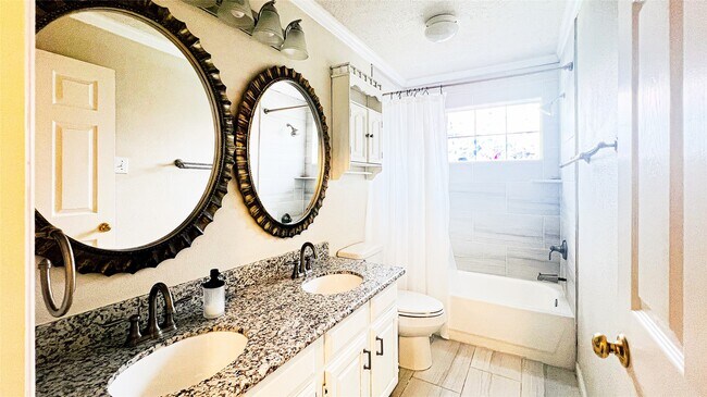 Building Photo - 1114 Knoll Crest Ct