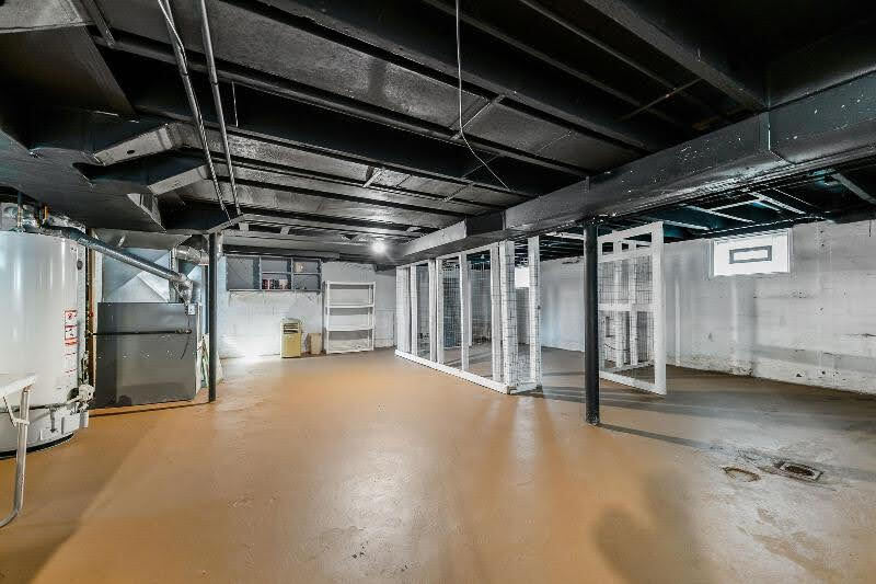 Basement Storage & Laundry - 304 College St