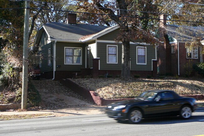 Primary Photo - 163 Moreland Ave SE