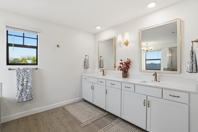 Building Photo - 18579 Ives Dr