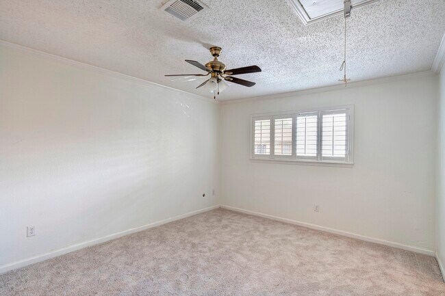 Building Photo - 1715 Moritz Dr
