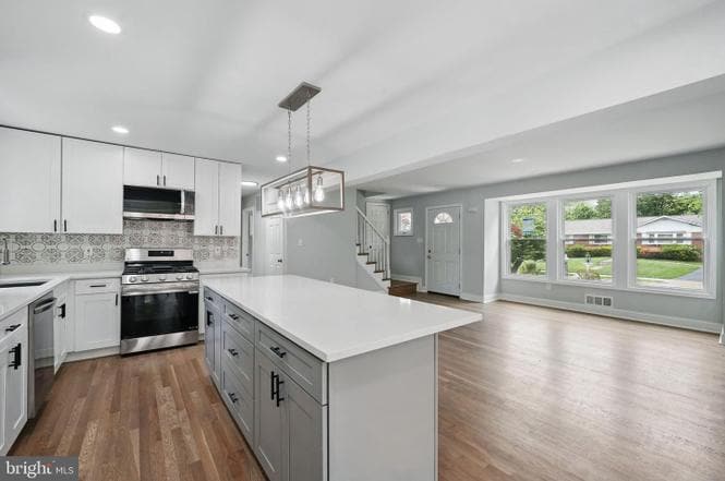 Building Photo - 505 N Naylor St