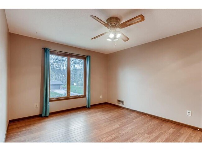 Building Photo - 7741 Heritage Rd