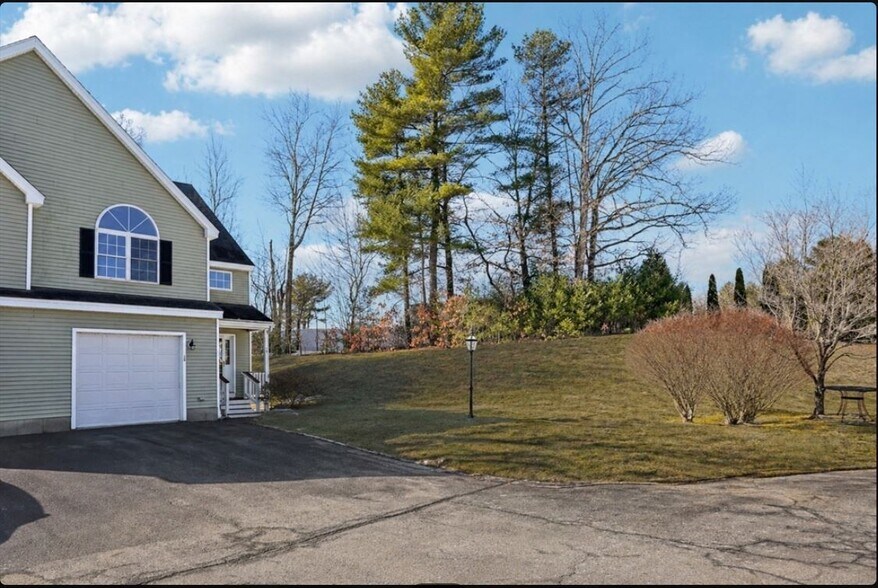 Building Photo - 18 Alden Dr