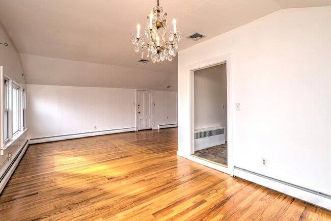 Building Photo - 83 Hawley Ave