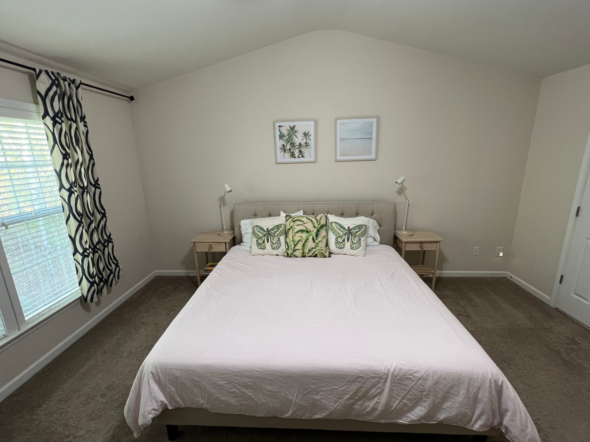 Main room - 5731 Evadale Trce